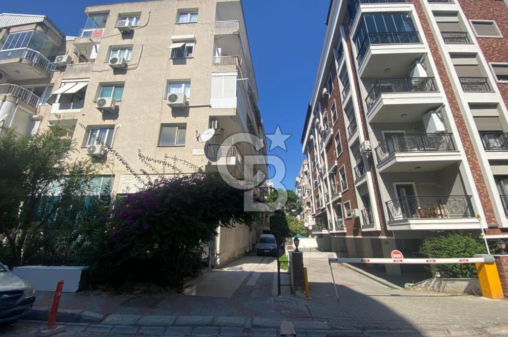 Bostanlı Merkezi Konumda Kiralık 2+1 Daire