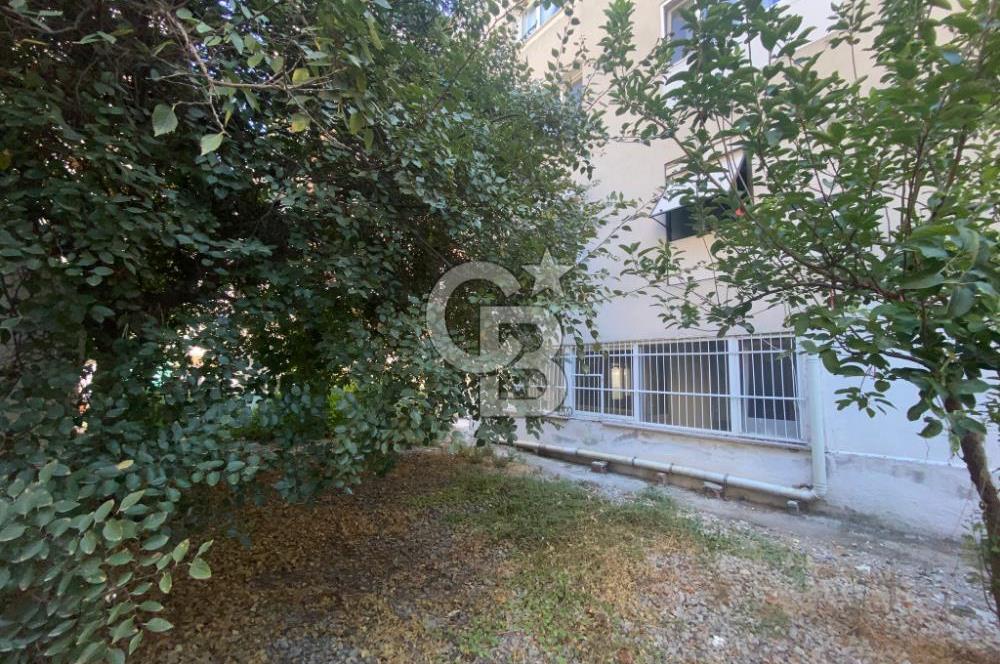 Bostanlı Merkezi Konumda Kiralık 2+1 Daire