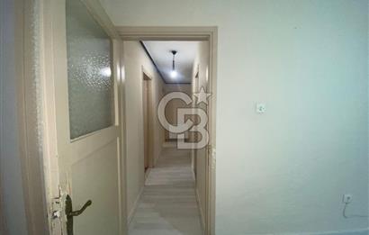 Bostanlı Merkezi Konumda Kiralık 2+1 Daire