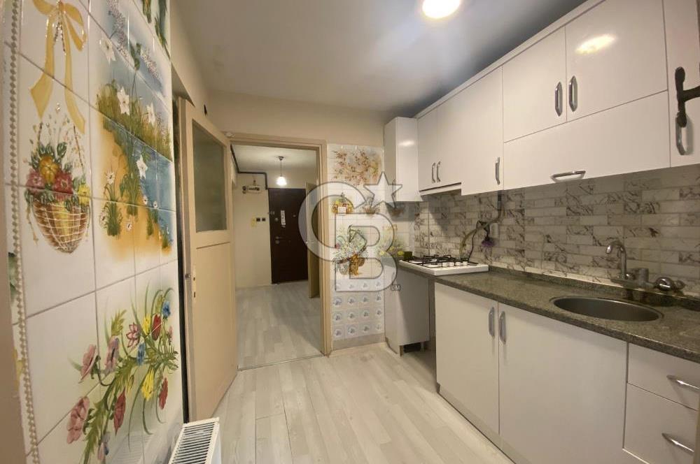 Bostanlı Merkezi Konumda Kiralık 2+1 Daire