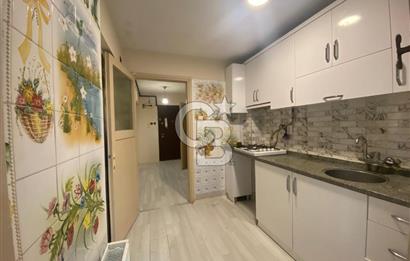 Bostanlı Merkezi Konumda Kiralık 2+1 Daire