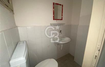 Bostanlı Merkezi Konumda Kiralık 2+1 Daire