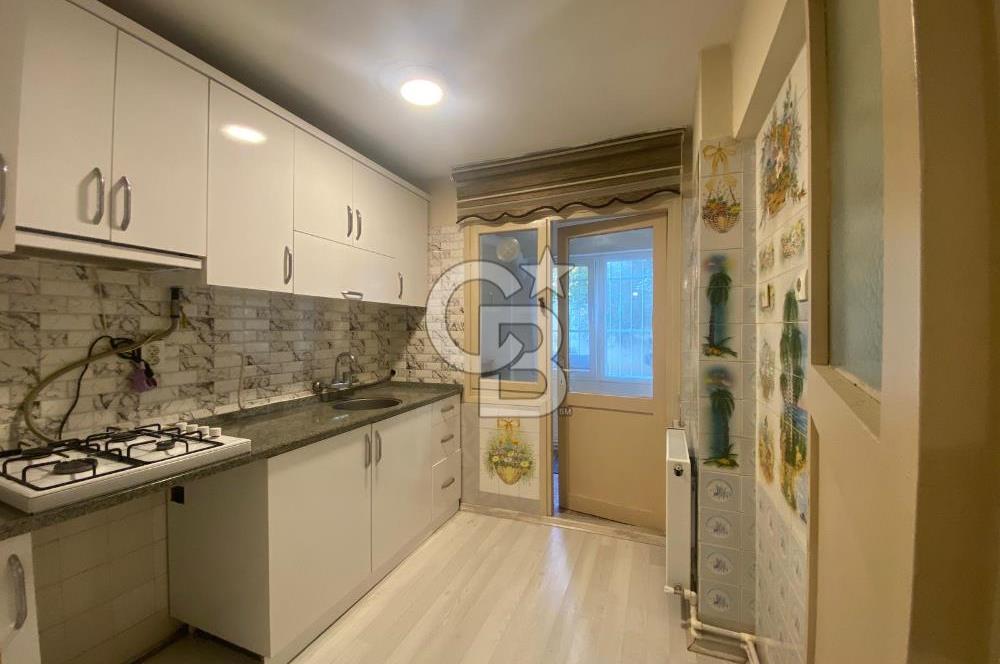 Bostanlı Merkezi Konumda Kiralık 2+1 Daire