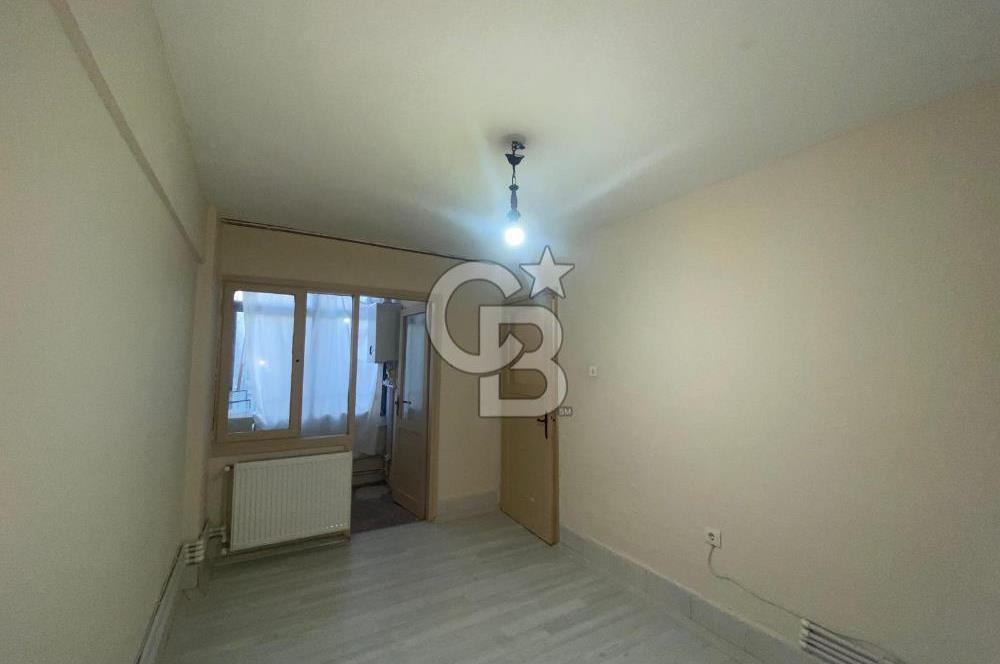 Bostanlı Merkezi Konumda Kiralık 2+1 Daire
