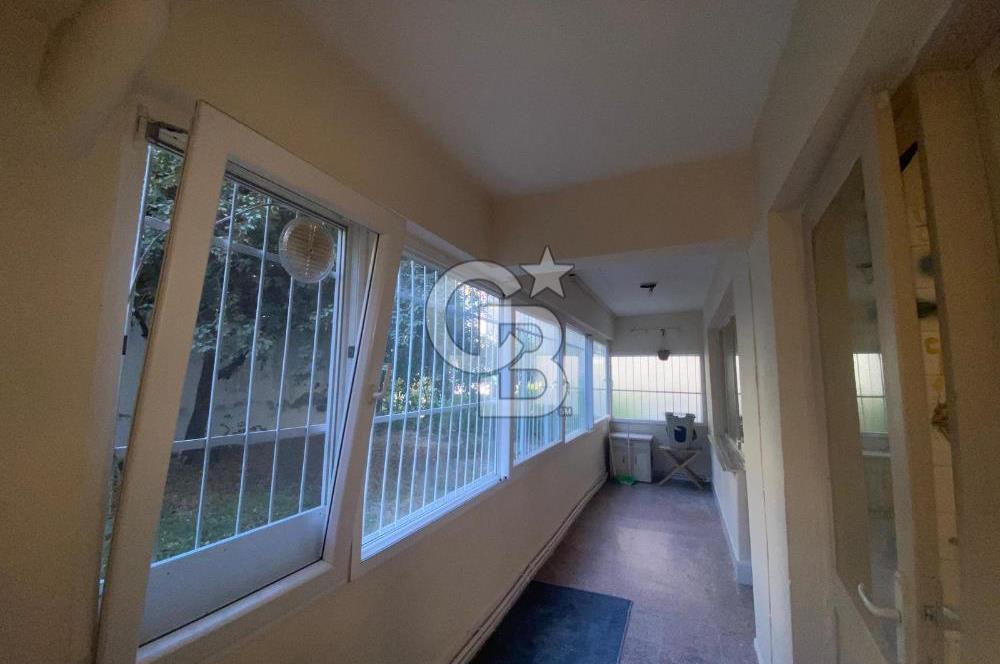 Bostanlı Merkezi Konumda Kiralık 2+1 Daire