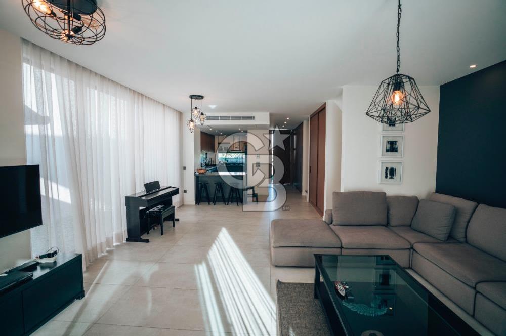 ÇEŞME BOYALIK'TA 5+1 MÜSTAKİL HAVUZLU LÜKS VİLLA