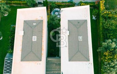 ÇEŞME BOYALIK'TA 5+1 MÜSTAKİL HAVUZLU LÜKS VİLLA
