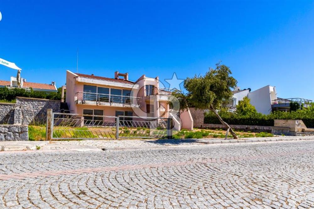 URLA SIRASELVİLER SİTESİ 4+1 SATILIK VİLLA
