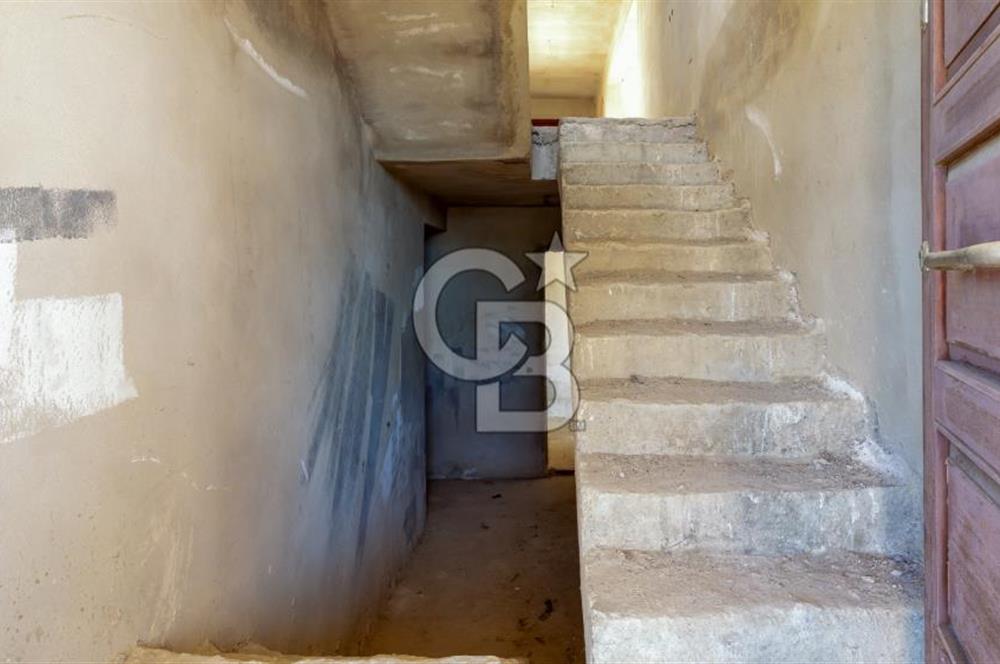 URLA SIRASELVİLER SİTESİ 4+1 SATILIK VİLLA