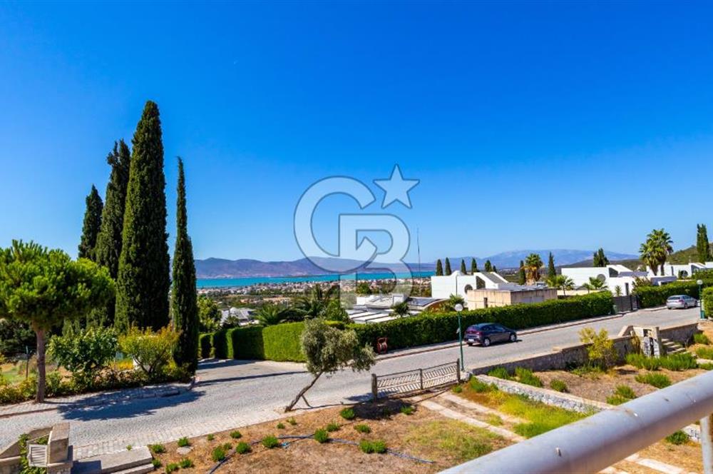 URLA SIRASELVİLER SİTESİ 4+1 SATILIK VİLLA