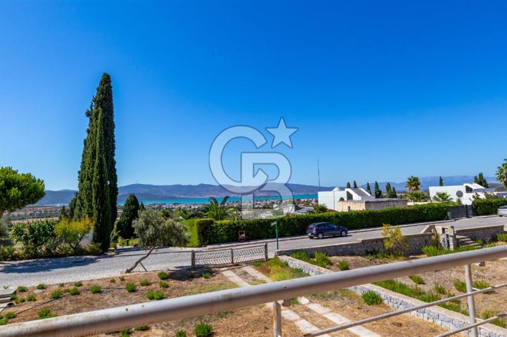 URLA SIRASELVİLER SİTESİ 4+1 SATILIK VİLLA