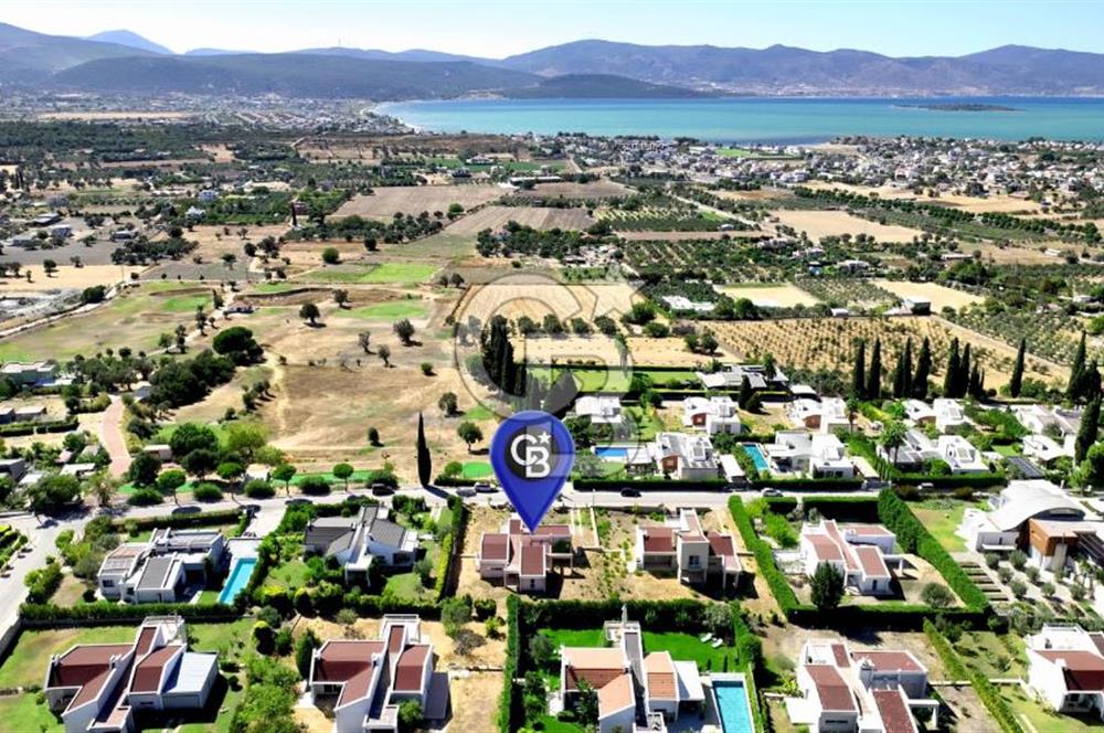 URLA SIRASELVİLER SİTESİ 4+1 SATILIK VİLLA