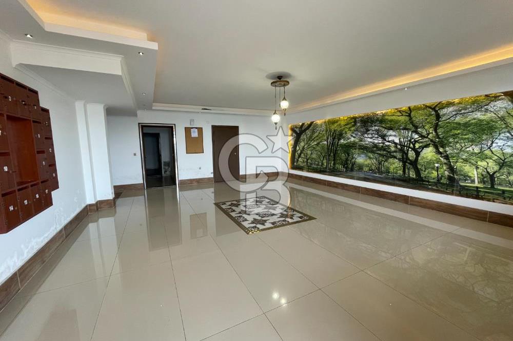 YILDIZZLI SÜMELA EVLERİNDE LÜKSÜ YAŞATAN MUHTEŞEM 4+1 DAİRE