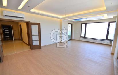 YILDIZZLI SÜMELA EVLERİNDE LÜKSÜ YAŞATAN MUHTEŞEM 4+1 DAİRE