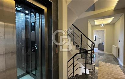Merkezi Konumda Full Deniz Manzaralı Satılık Fırsat Villa 