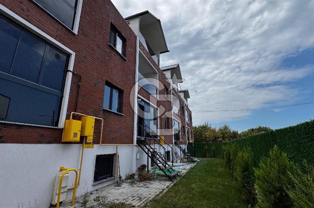 Merkezi Konumda Full Deniz Manzaralı Satılık Fırsat Villa 