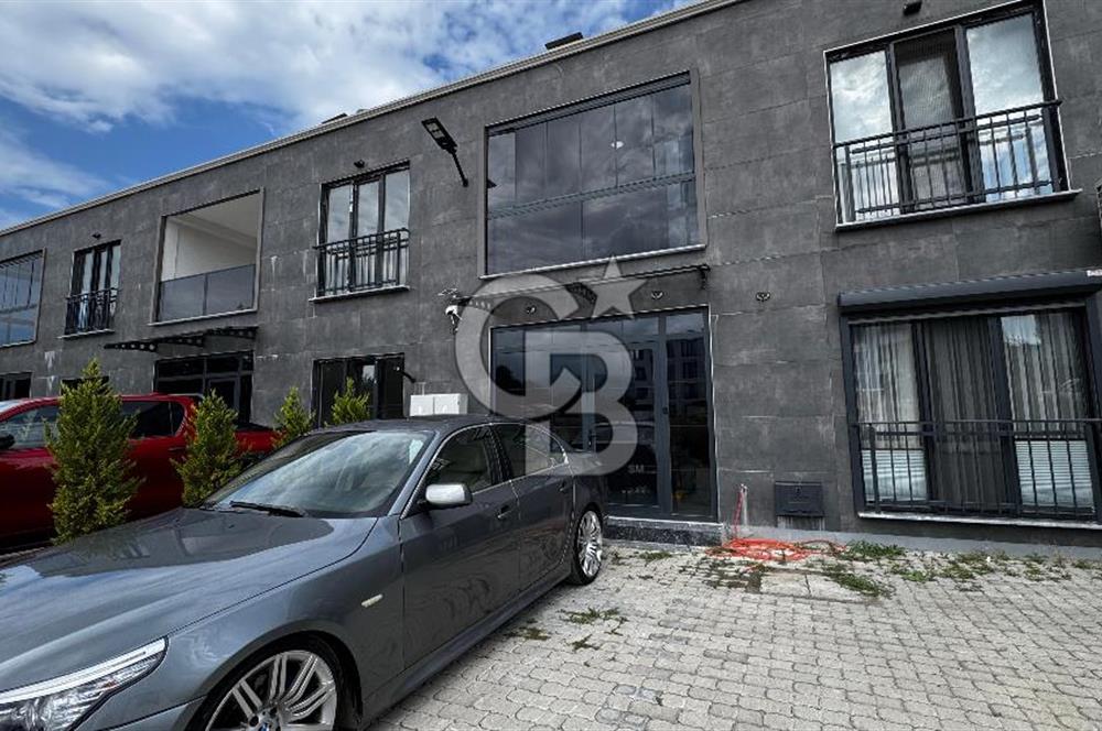 Merkezi Konumda Full Deniz Manzaralı Satılık Fırsat Villa 