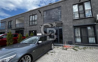 Merkezi Konumda Full Deniz Manzaralı Satılık Fırsat Villa 