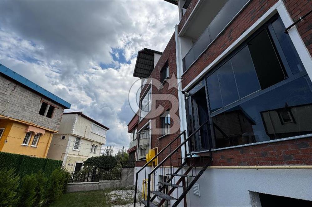 Merkezi Konumda Full Deniz Manzaralı Satılık Fırsat Villa 