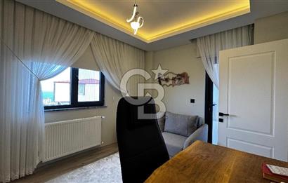 Merkezi Konumda Full Deniz Manzaralı Satılık Fırsat Villa 