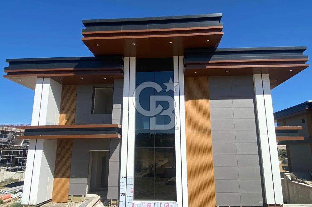 GÖLBAŞI HACILAR'DA 1750 M2 ARSA ÜZERİNDE MÜSTAKİL 5+1 LÜKS VİLLA