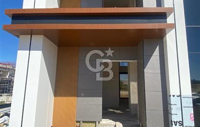 GÖLBAŞI HACILAR'DA 1750 M2 ARSA ÜZERİNDE MÜSTAKİL 5+1 LÜKS VİLLA