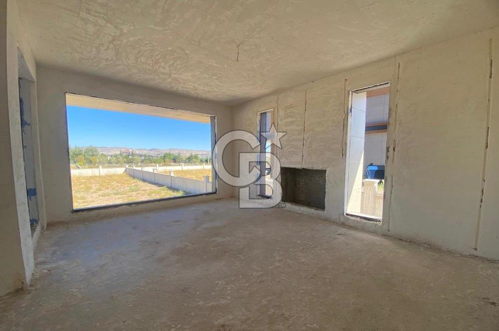 GÖLBAŞI HACILAR'DA 1750 M2 ARSA ÜZERİNDE MÜSTAKİL 5+1 LÜKS VİLLA