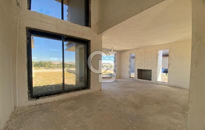 GÖLBAŞI HACILAR'DA 1750 M2 ARSA ÜZERİNDE MÜSTAKİL 5+1 LÜKS VİLLA