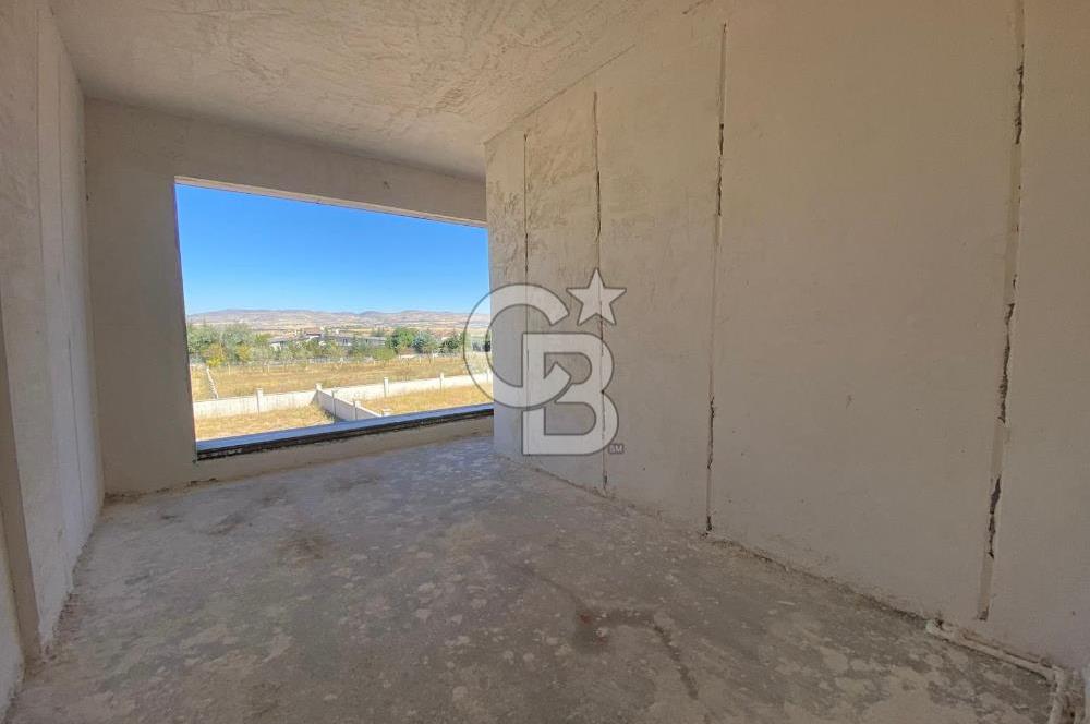 GÖLBAŞI HACILAR'DA 1750 M2 ARSA ÜZERİNDE MÜSTAKİL 5+1 LÜKS VİLLA