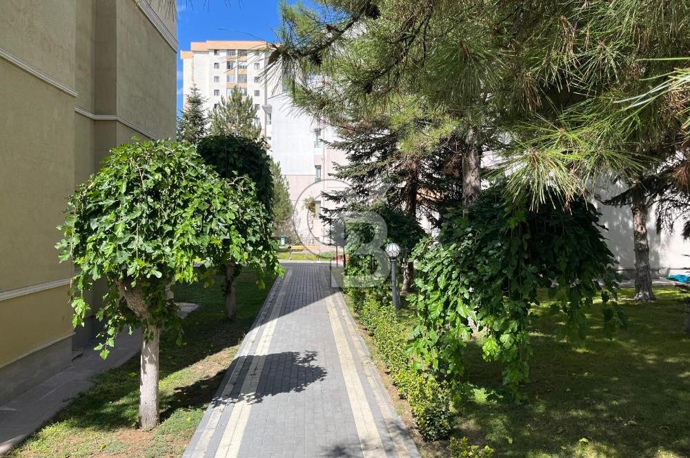 Çayyolu Malikent Sitesi'nde Ferah Kiralık Daire