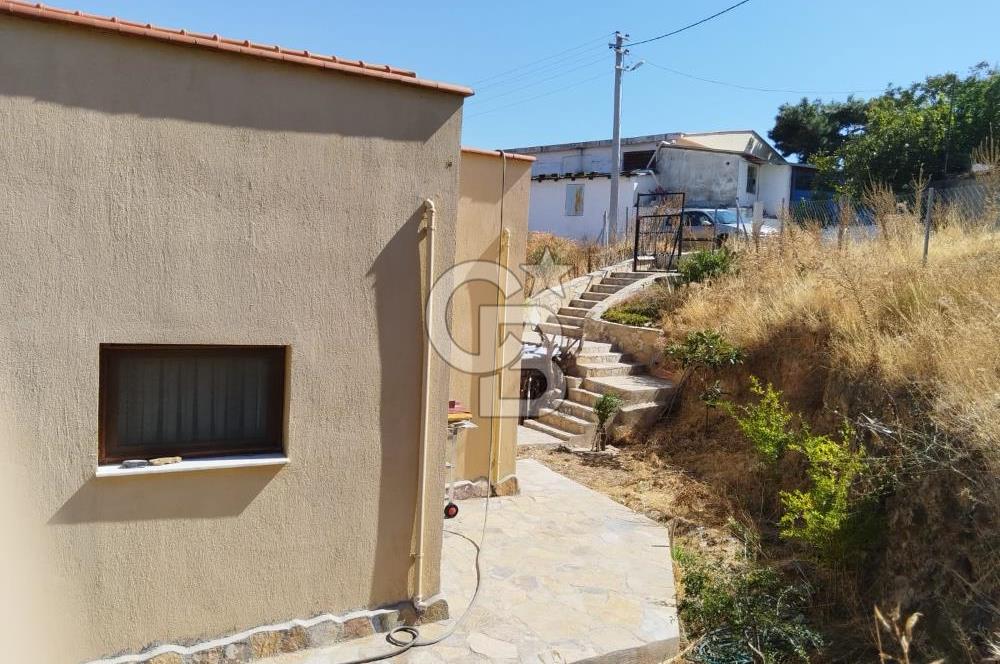 Seferihisar Gödence de 1422 m2 arsa içinde 2 katlı villa