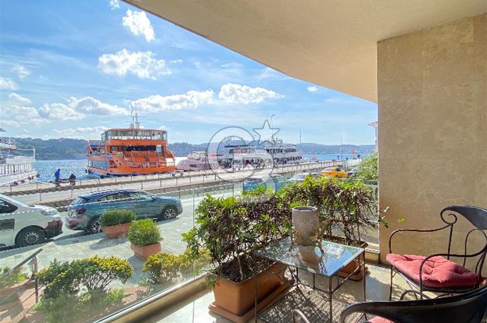 ARNAVUTKÖY SAHİLDE EN SEÇKİN APARTMANDA SATILIK YALI DAİRESİ