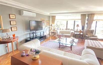 ARNAVUTKÖY SAHİLDE EN SEÇKİN APARTMANDA SATILIK YALI DAİRESİ