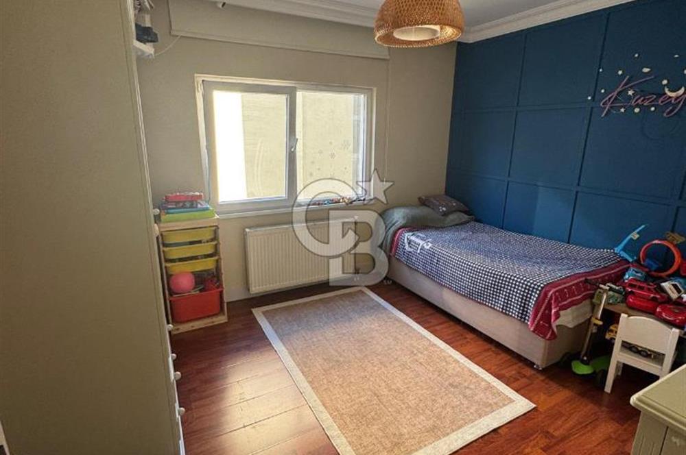 İçerenköy de sitede 3+1 ebeveyn banyolu kiralık