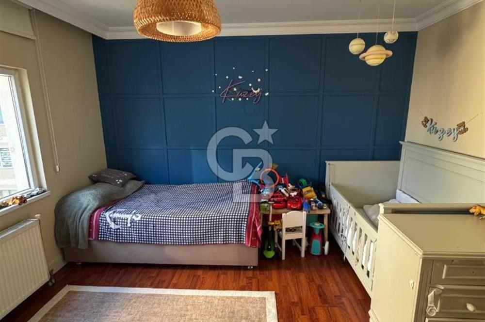 İçerenköy de sitede 3+1 ebeveyn banyolu kiralık