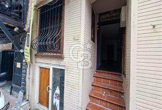 Cihangir Mah Mebusan Yokuşu Kiralık Natamam Dükkan