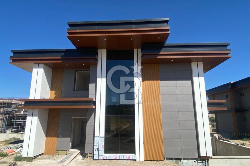 GÖLBAŞI HACILAR'DA SATILIK MÜSTAKİL VİLLA