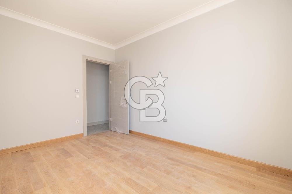 Çiftehavuzlar Sahil'de 205 m² Kapanmaz Deniz Manzaralı 4+1 Daire