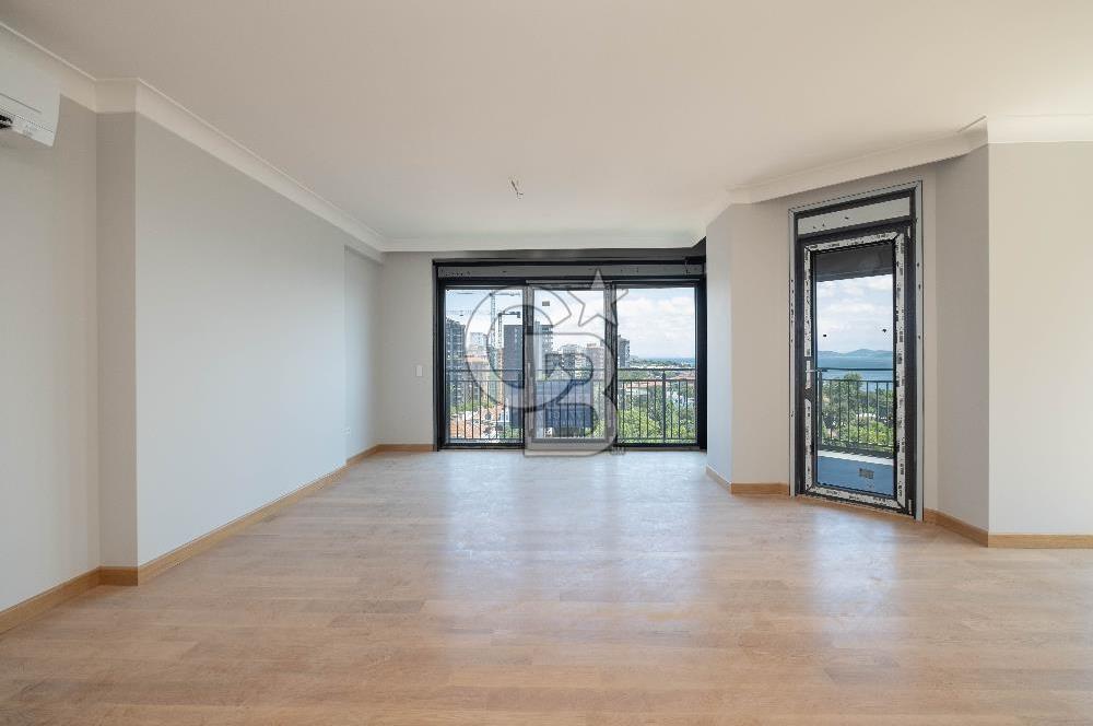 Çiftehavuzlar Sahil'de 205 m² Kapanmaz Deniz Manzaralı 4+1 Daire