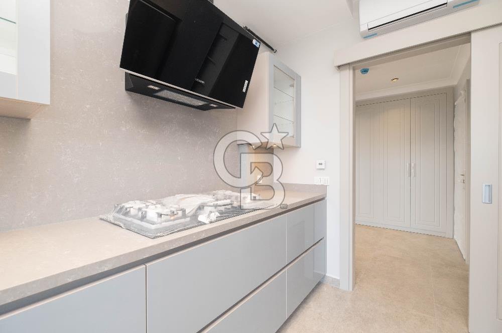 Çiftehavuzlar Sahil'de 205 m² Kapanmaz Deniz Manzaralı 4+1 Daire