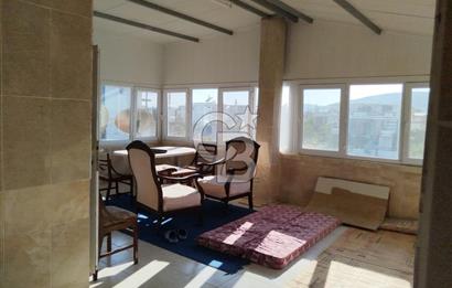 Seferihisar doğanbeyde satılık bahçeli 3 katlı villa