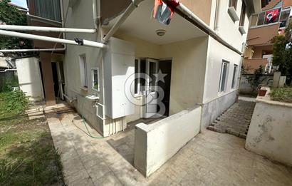Emirbeyazıt’ta Geniş 2+1 Giriş Kat Daire – Bahçe & Apartman Girişli, Merkezi Konumda!