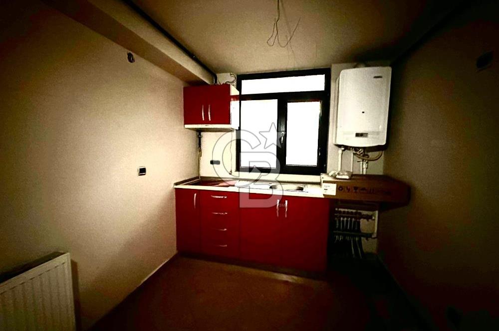 Acıbadem yaprak sokak 2+1 Satılık 