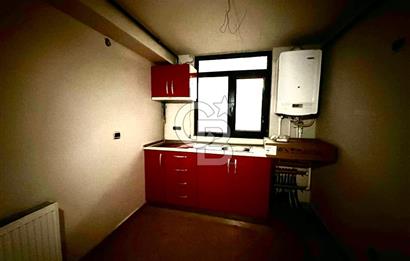 Acıbadem yaprak sokak 2+1 Satılık 