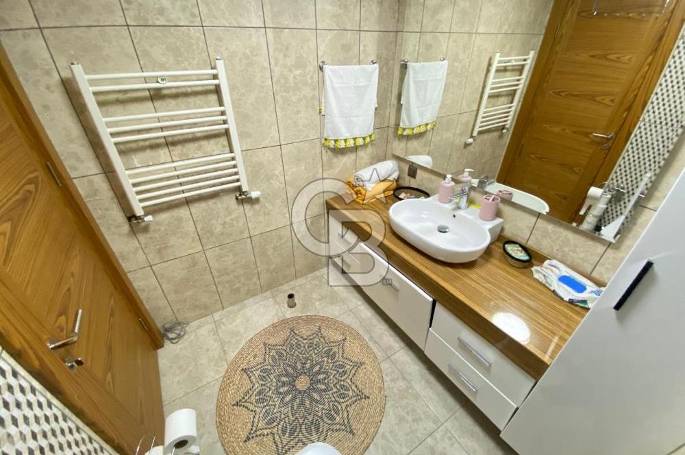 GÖLBAŞI GİRİŞİNDE KONUT & TİCARİ 4+1 SATILIK LÜKS YAPILI DAİRE