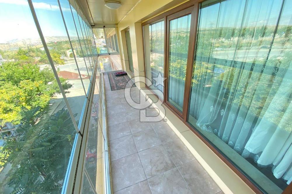 GÖLBAŞI GİRİŞİNDE KONUT & TİCARİ 4+1 SATILIK LÜKS YAPILI DAİRE