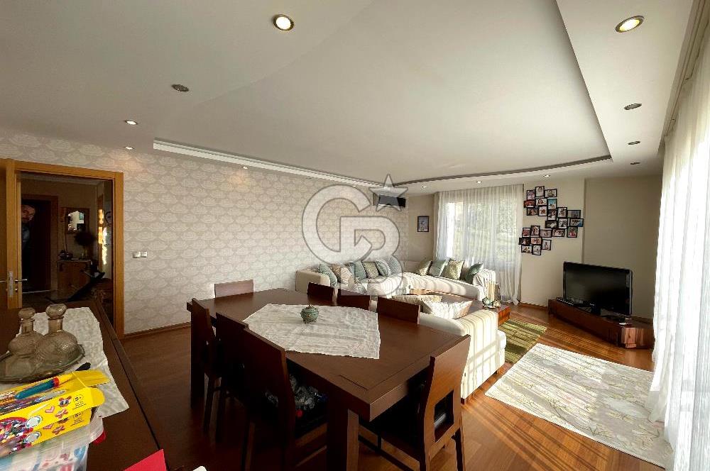 Büyükçekmece'de 4+2 Havuzlu Site, Kapanmaz Deniz Manzaralı Daire