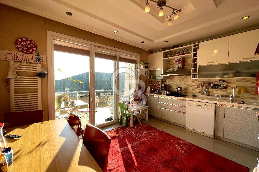 Büyükçekmece'de 4+2 Havuzlu Site, Kapanmaz Deniz Manzaralı Daire