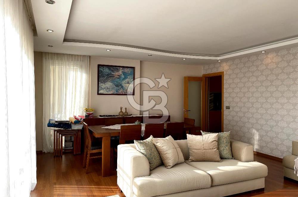 Büyükçekmece'de 4+2 Havuzlu Site, Kapanmaz Deniz Manzaralı Daire