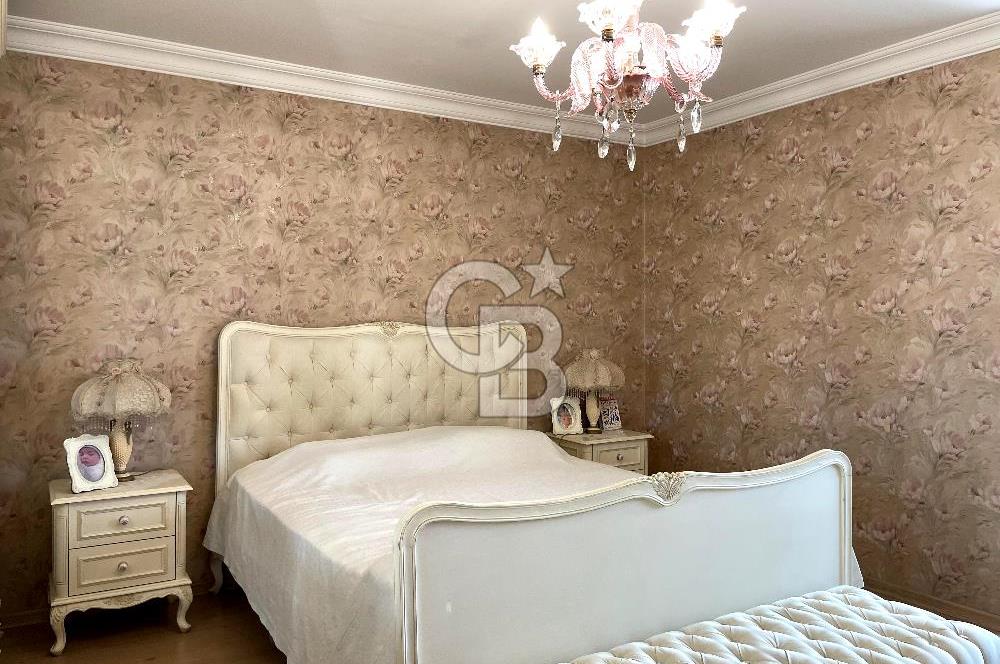 Büyükçekmece'de 4+2 Havuzlu Site, Kapanmaz Deniz Manzaralı Daire